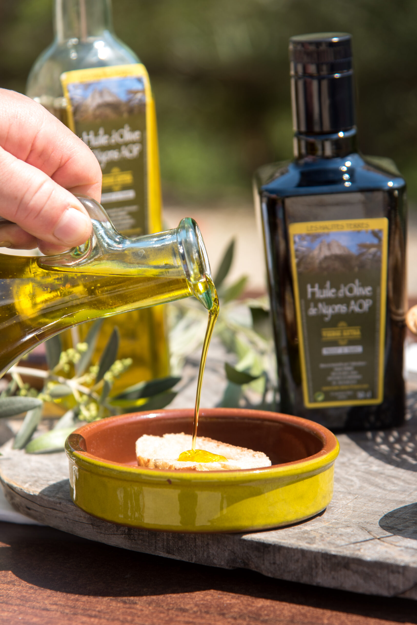 huile d'olives sur du pain
